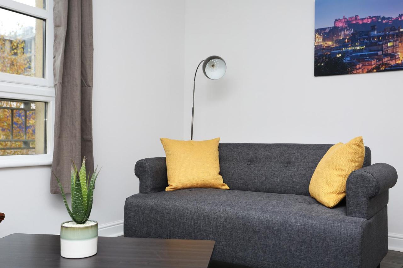 Altido 2Br Apartment With Free Parking, Near The Royal Mile Edimburgo Exterior foto