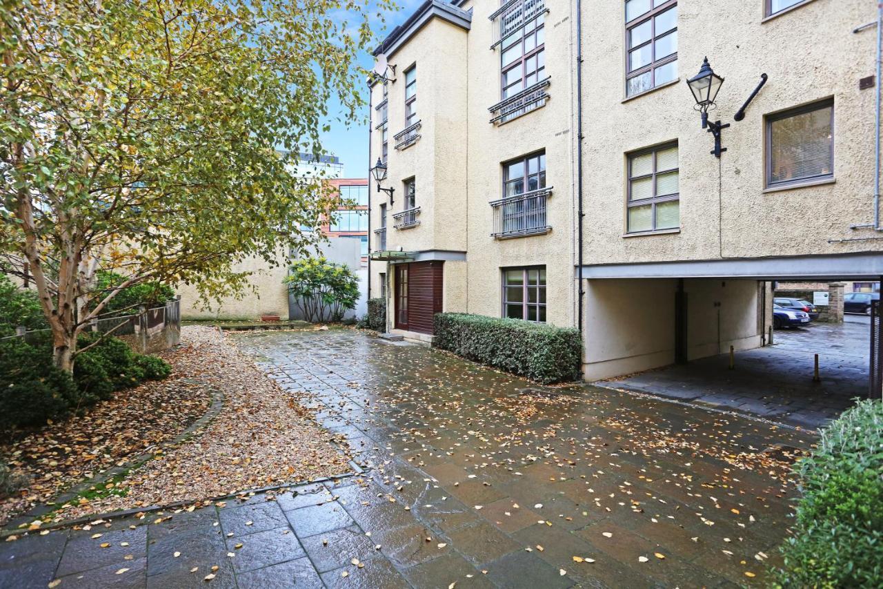 Altido 2Br Apartment With Free Parking, Near The Royal Mile Edimburgo Exterior foto